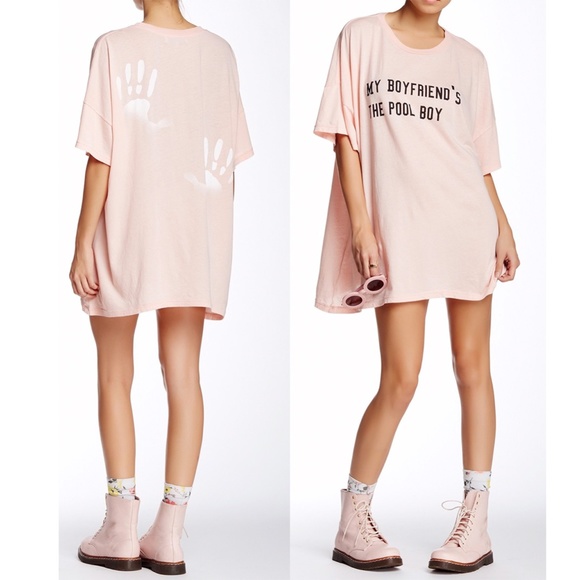 Wildfox My Boyfriend Is The Pool Boy Barefoot Tee - Picture 2 of 4